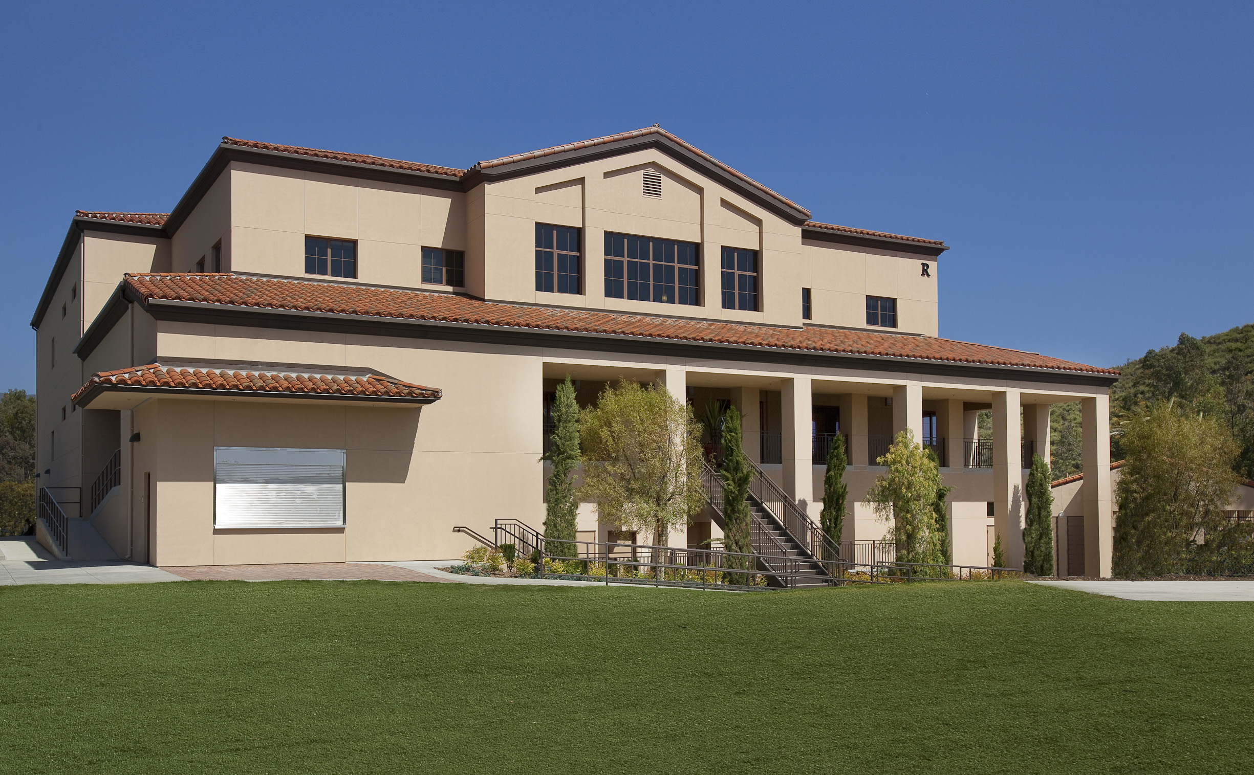 SANTA MARGARITA CATHOLIC HIGH SCHOOL